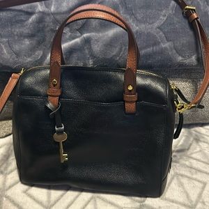 Fossil leather handbag with detachable shoulder strap